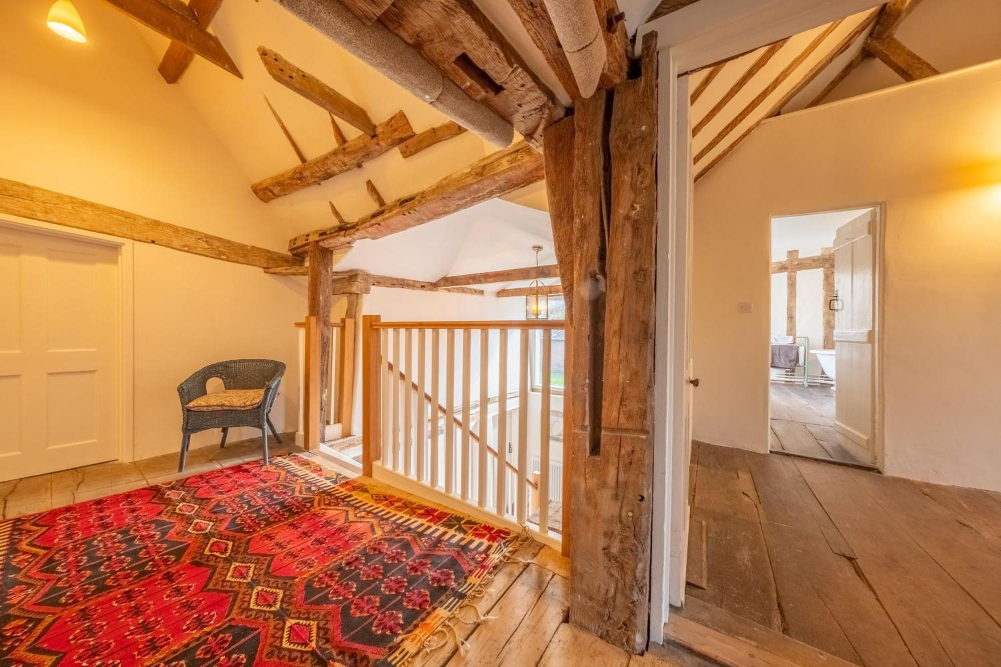 River House Kersey Экстерьер фото